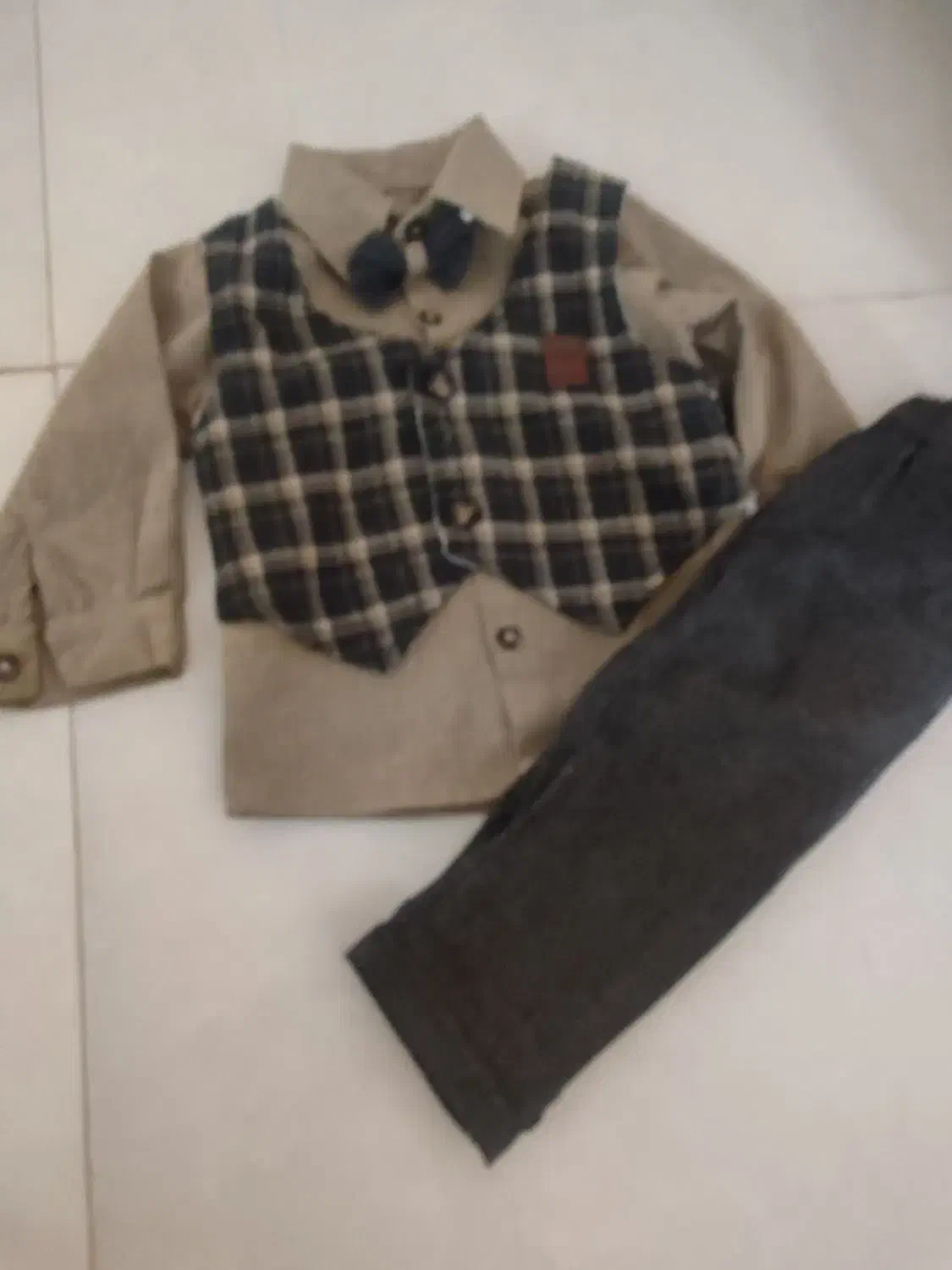 لباس بچگانه|کفش و لباس بچه|کاشمر, |دیوار