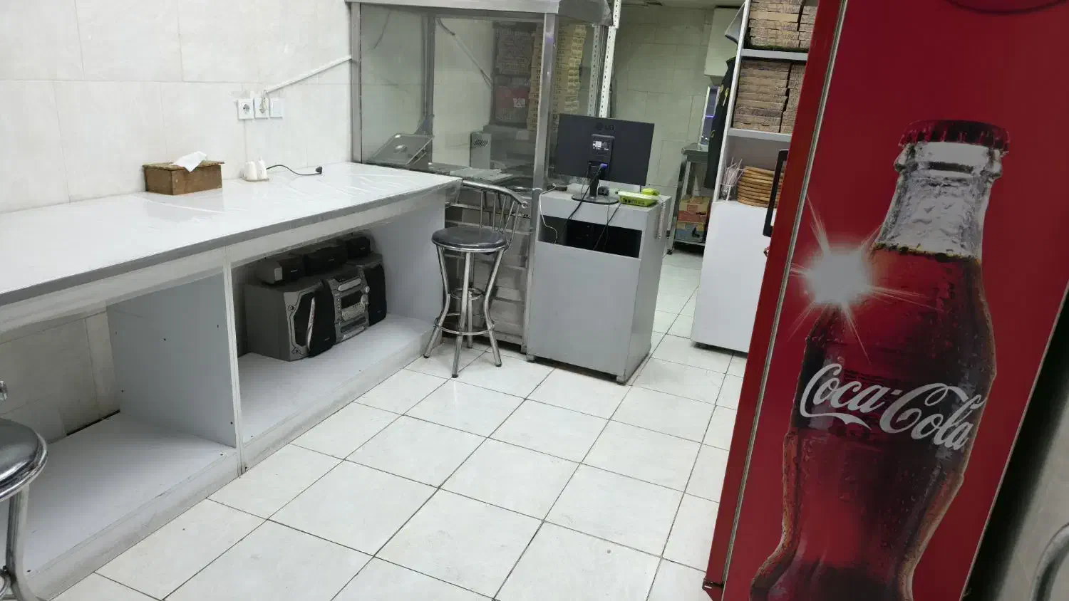 فروش مغازه شاهین ویلا