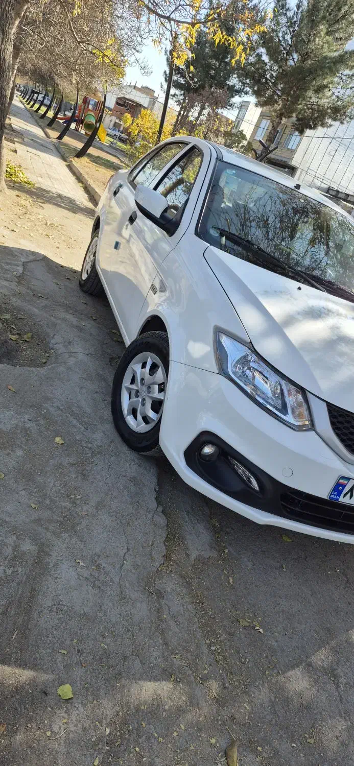 ساینا دوگانه 1403 در حد خشک|خودرو سواری و وانت|کرمانشاه, |دیوار