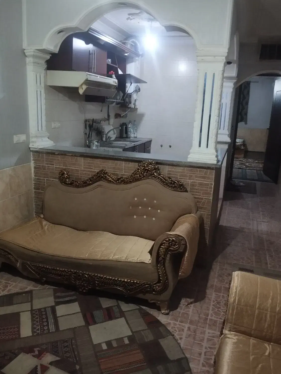 منزل مبله ومسافر بسیار تمیزوامن روزانه وساعتی|اجارهٔ کوتاه‌مدت آپارتمان و سوئیت|شیراز, قلعه نو|دیوار