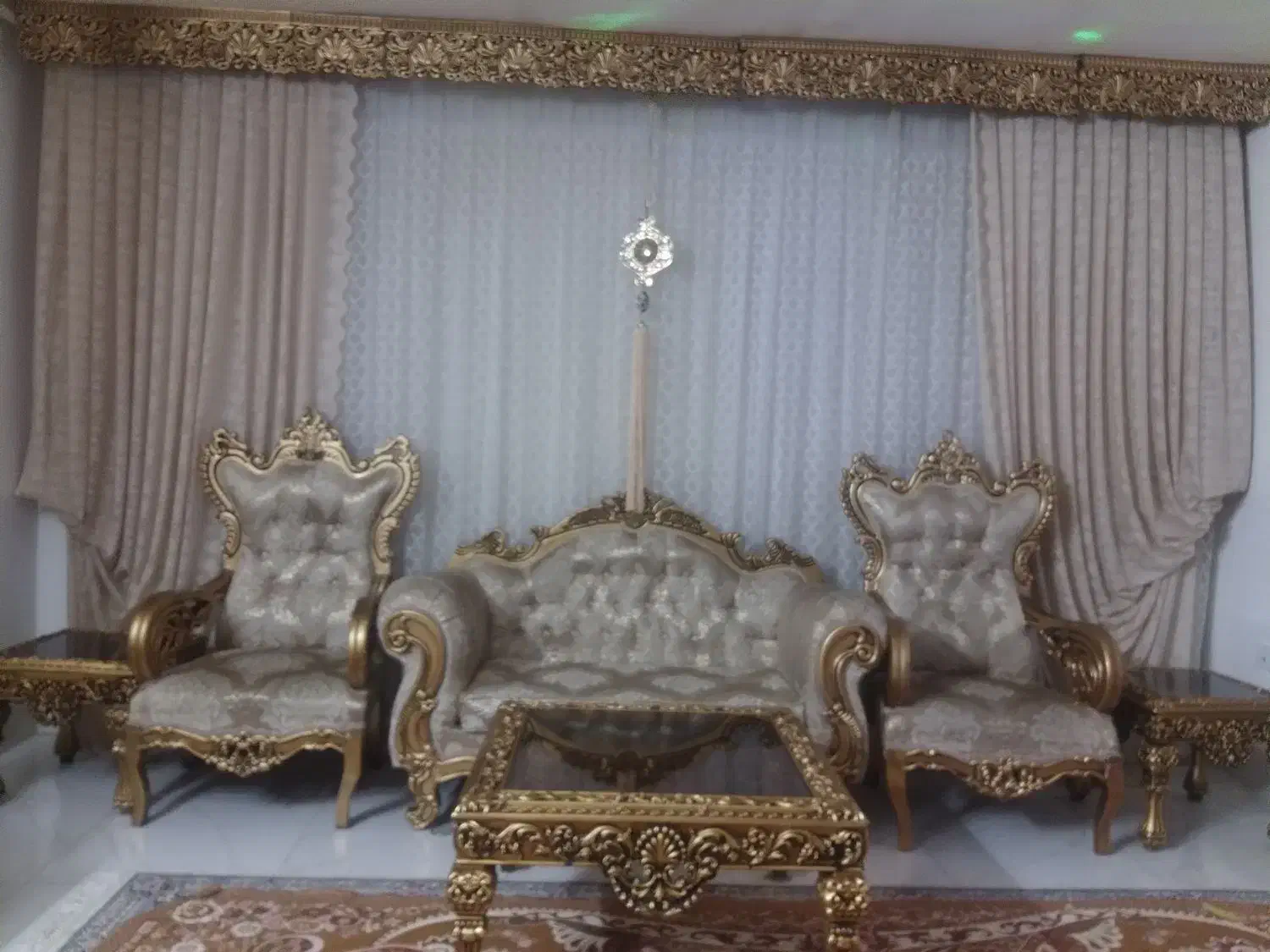 یه دست مبل ۷نفره همراه بامیزعسلی|مبلمان خانگی و میز عسلی|شازند, |دیوار