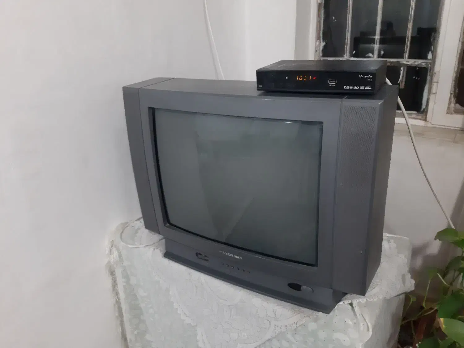 تلویزیون 21اینچ|تلویزیون و پروژکتور|سبزوار, چهارراه فرودگاه|دیوار