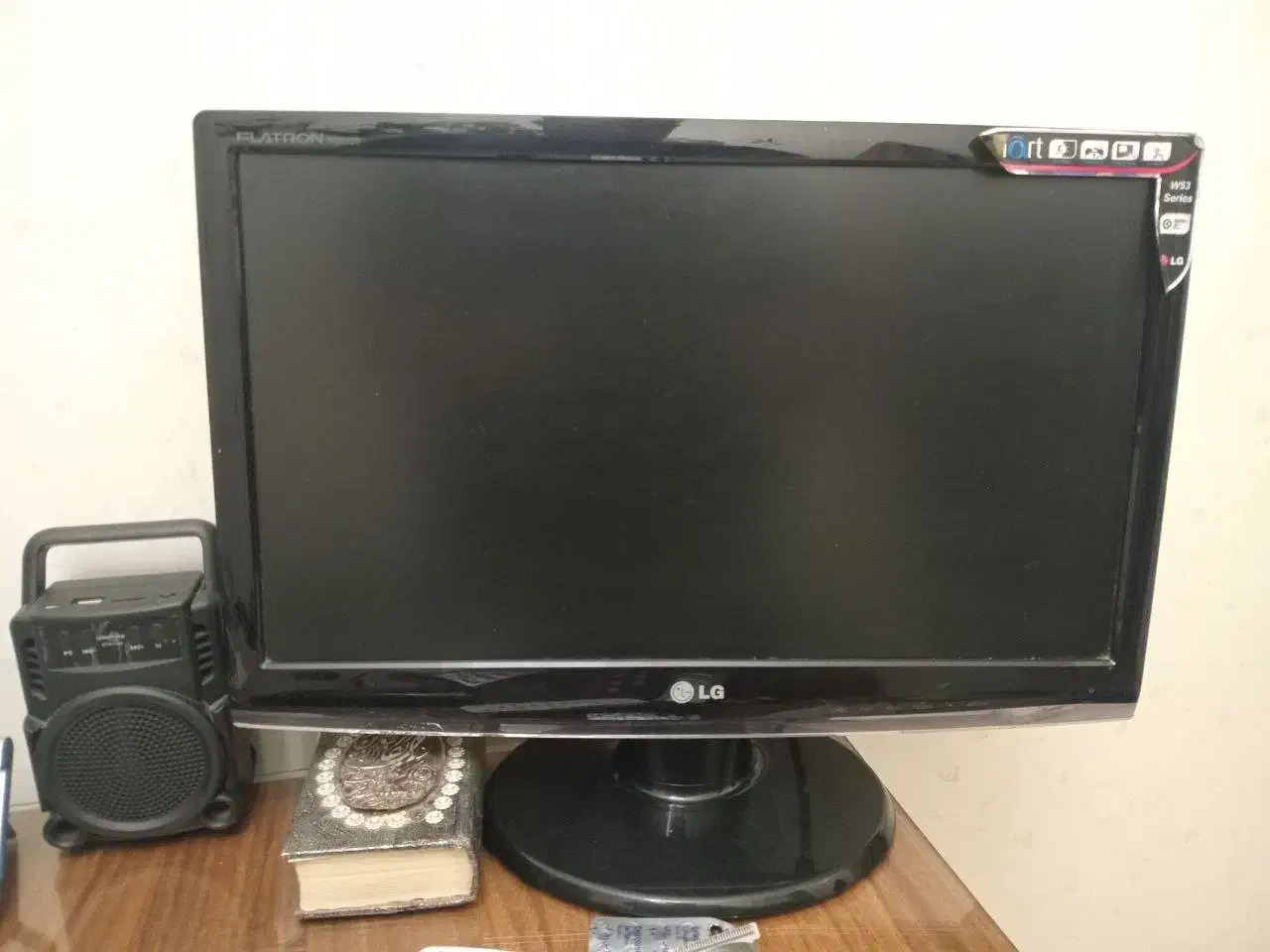 مانیتور (LCD) ۲۰ اینچ|رایانه رومیزی|قزوین, |دیوار