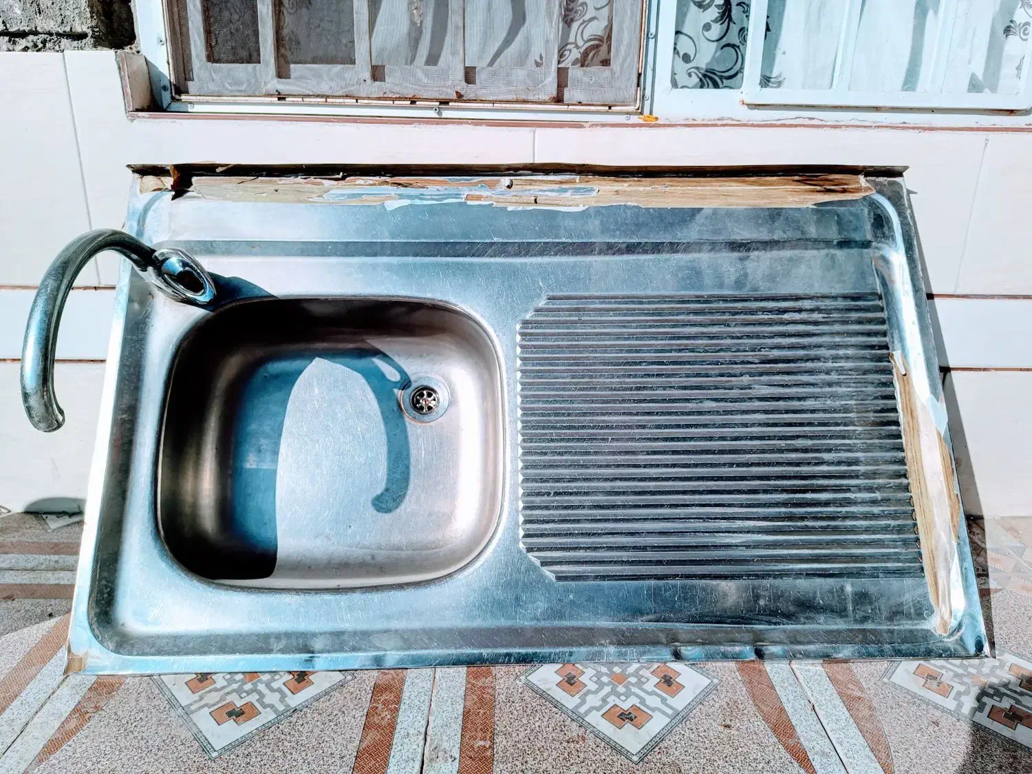 سینک ظرفشویی و شیر استیل|مصالح و تجهیزات ساختمان|مبارکه, |دیوار