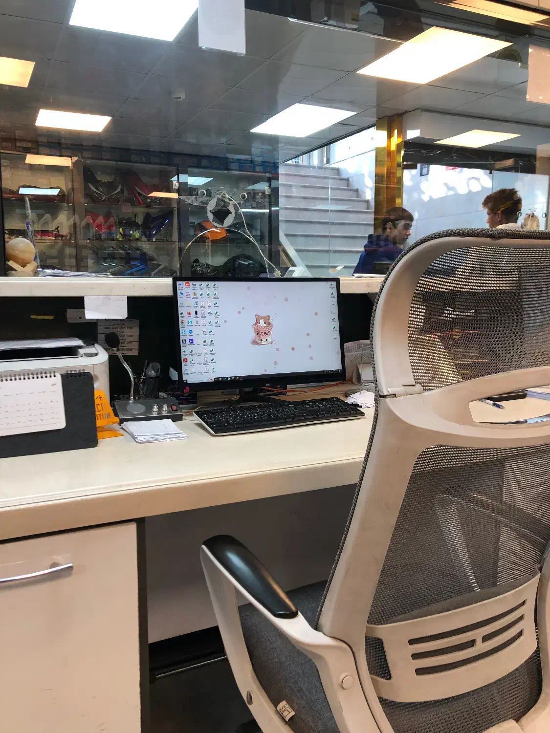 استخدام منشی فروشگاه|استخدام اداری و مدیریت|تهران, گمرک|دیوار