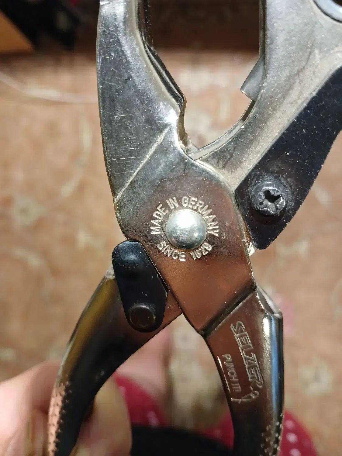 سوراخ کن کمربند و چرم(آلمانی اصل)|کیف، کفش، کمربند|اصفهان, فیض|دیوار