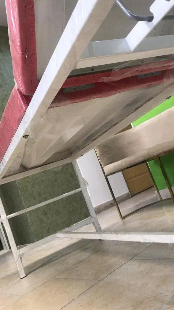 تخت مناسب کلینیک|آرایشگاه و سالنهای زیبایی|پردیس, فاز ۱۱|دیوار