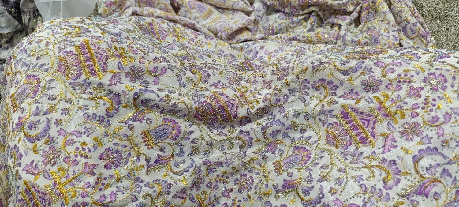 پارچه حریر نگین دار|لباس|درگهان, |دیوار