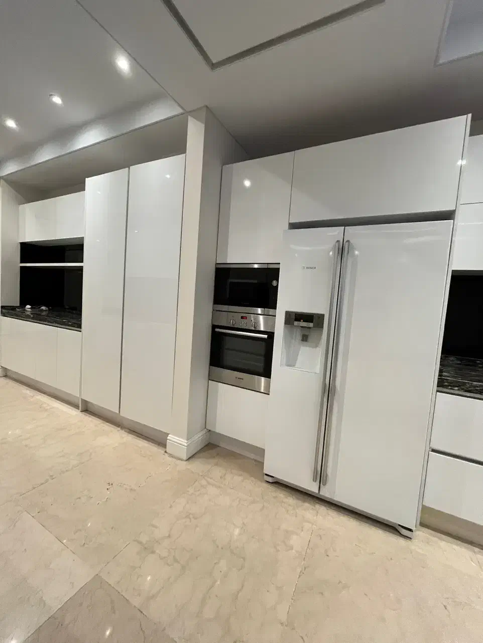 220متر/ تاپ لوکیشن بلوار/ برند سعادت آباد