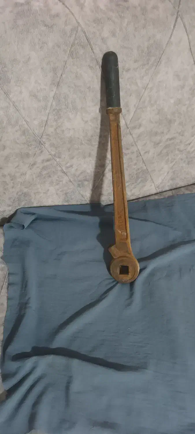 آچار جغجغه|ابزارآلات|سبزوار, قدس|دیوار