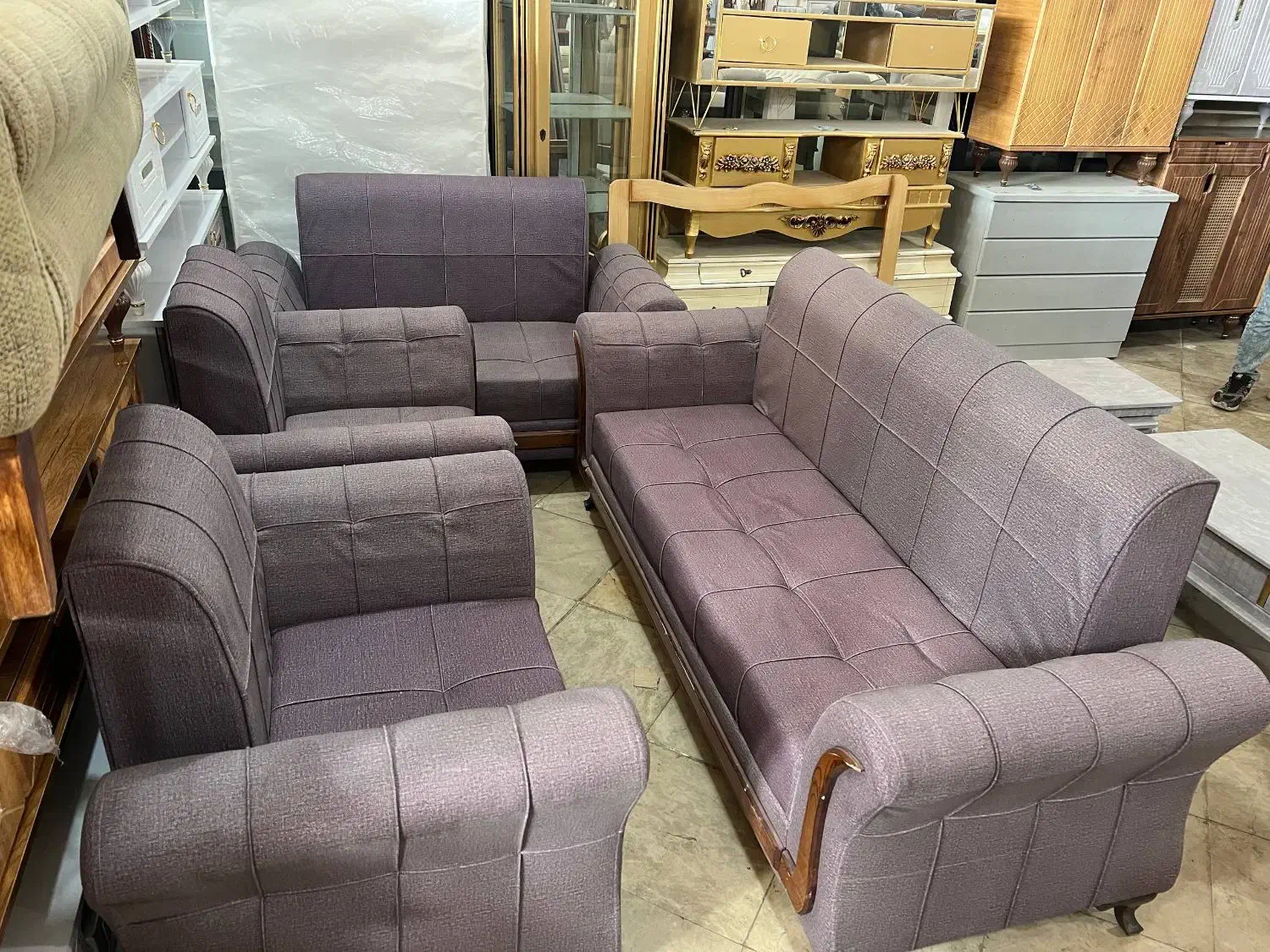 مبل راحتی دست دوم|مبلمان خانگی و میز عسلی|چناران, |دیوار