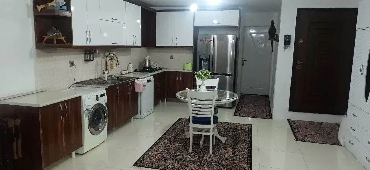 اپارتمان ۱۳۰ متری به همراه مغازه فعال|فروش آپارتمان|گلستان (تهران), |دیوار