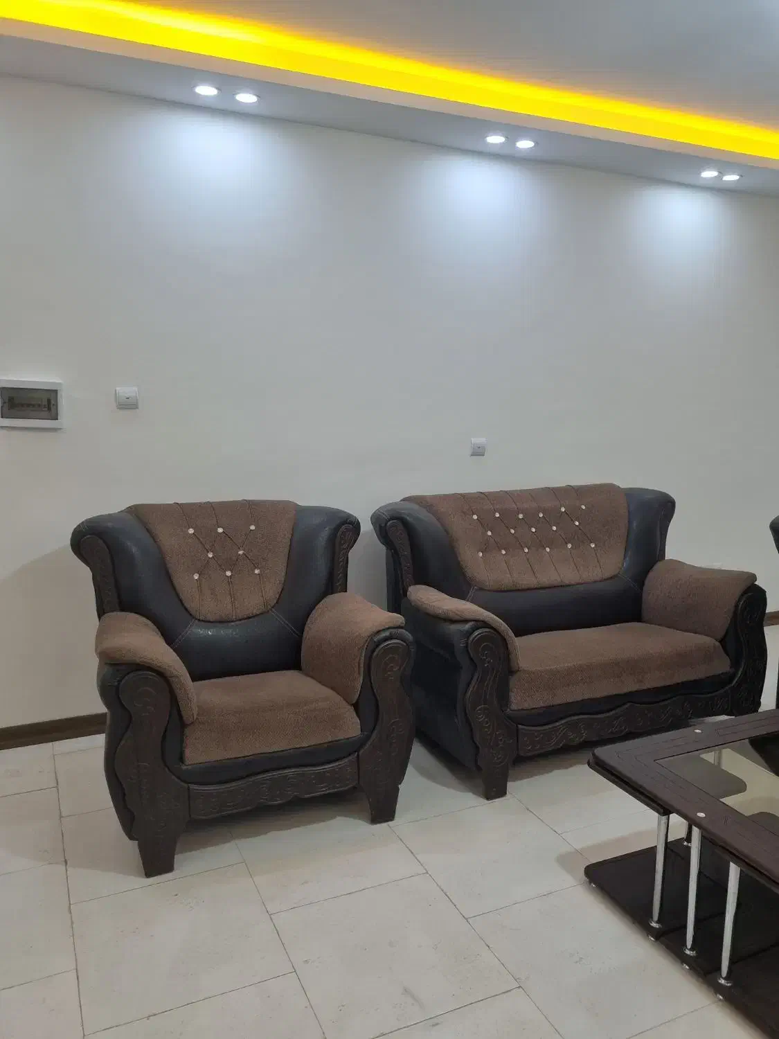 مبل ۶ نفره|مبلمان خانگی و میز عسلی|هشتگرد, شهرک آرتیمان|دیوار