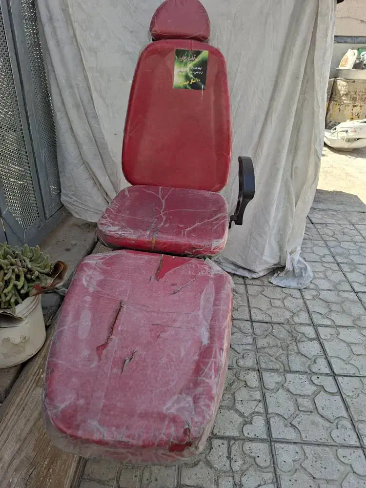 آبگرمکن ، کمد ، صندلی اصلاح ، میز ، سرشور|آرایشگاه و سالن‌های زیبایی|شیراز, دشت چنار|دیوار