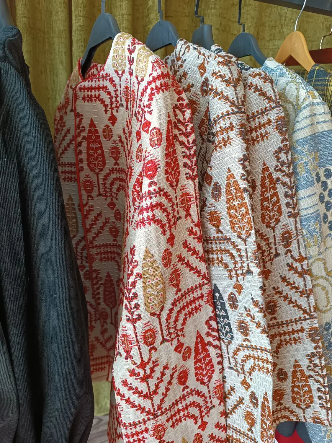 فروش عمده و تک  لباسهای زنانه .مستقیم از تولیدی|لباس|فومن, |دیوار