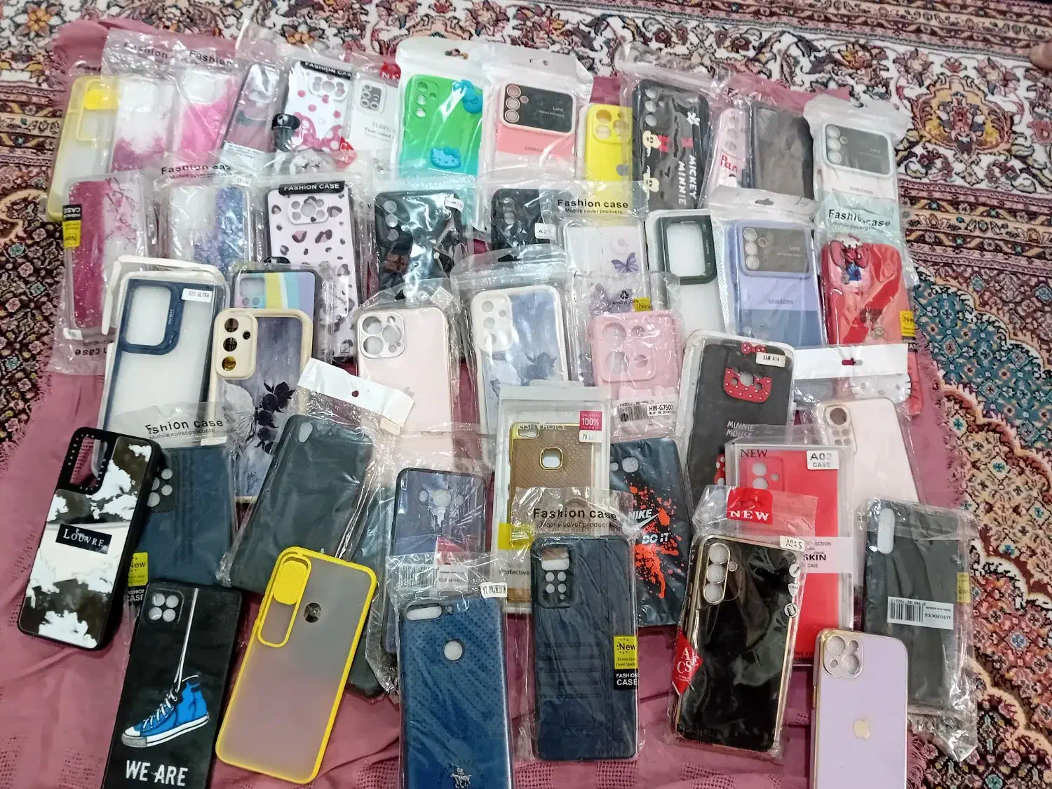 تعدادی کاور گوشی|لوازم جانبی موبایل و تبلت|مرند, |دیوار