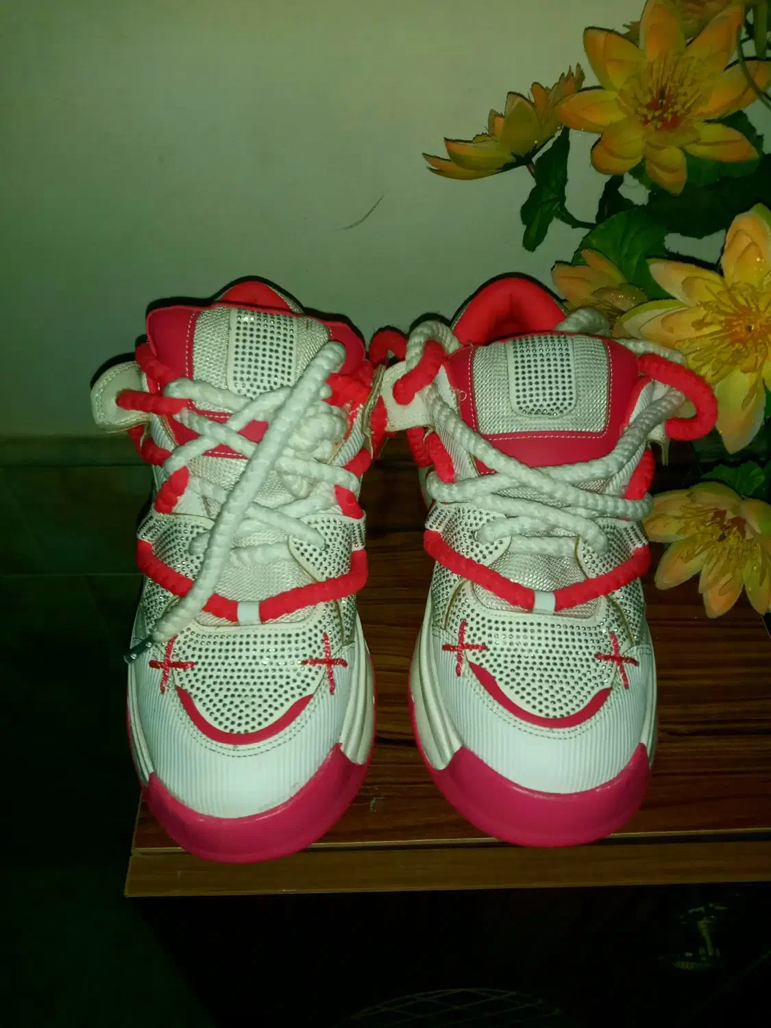 کفش اسپرت شیک و زیبا|کیف، کفش، کمربند|نیشابور, بنیاد شهید|دیوار