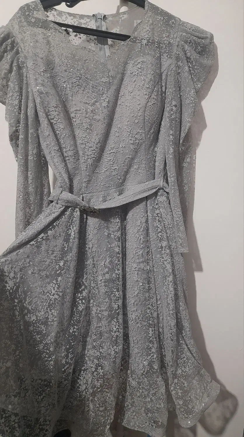 لباس مجلسی در حد نو|لباس|بهار, |دیوار