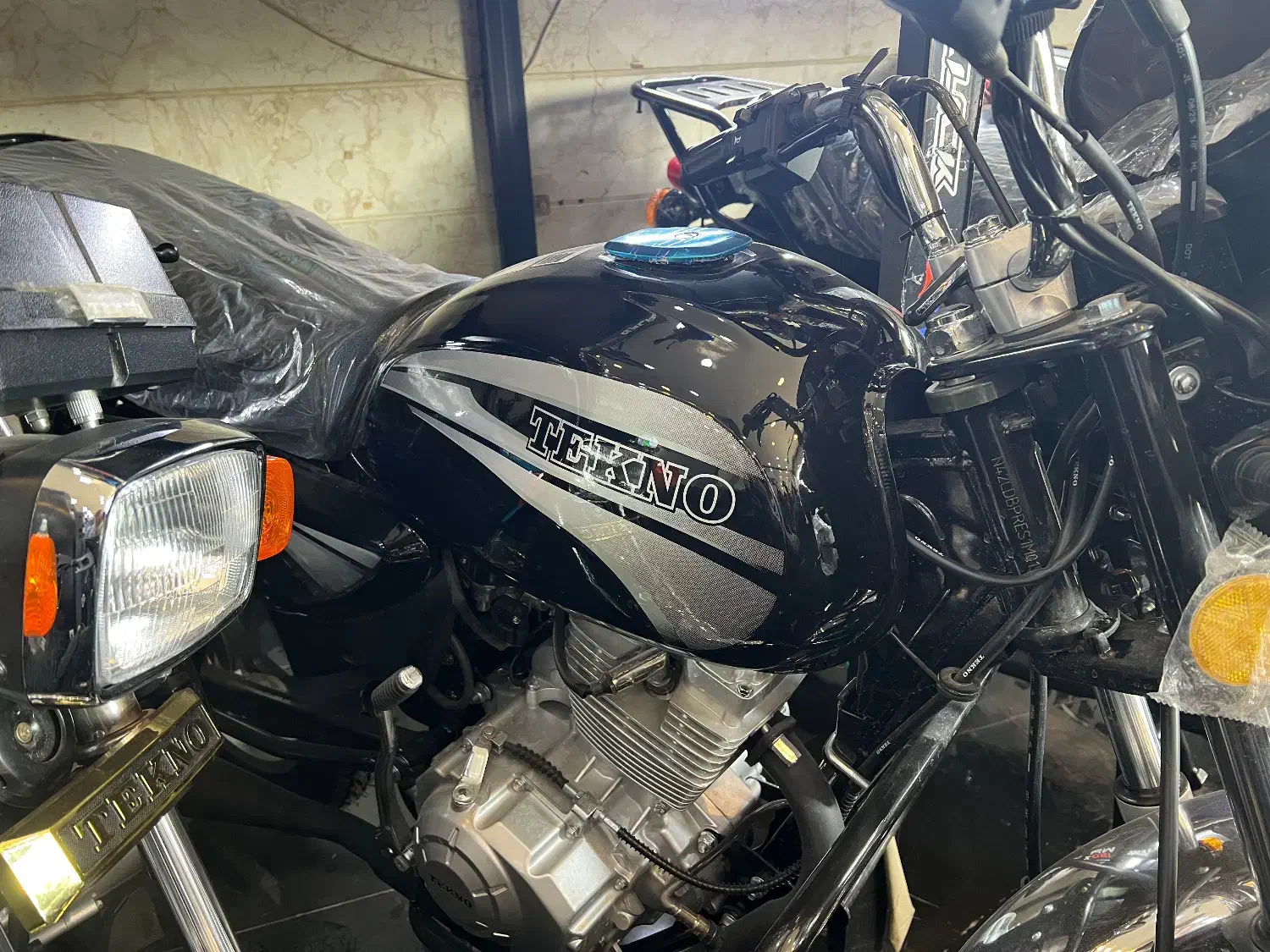 باکسر بوکسر تکنو ۲۰۰ (فرخنده)|موتورسیکلت|مشهد, کوشش|دیوار