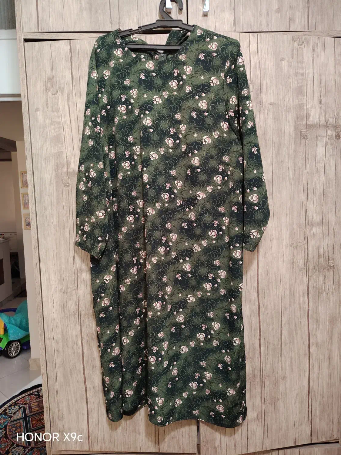 لباس فقط 100|لباس|مشهد, دانشجو|دیوار