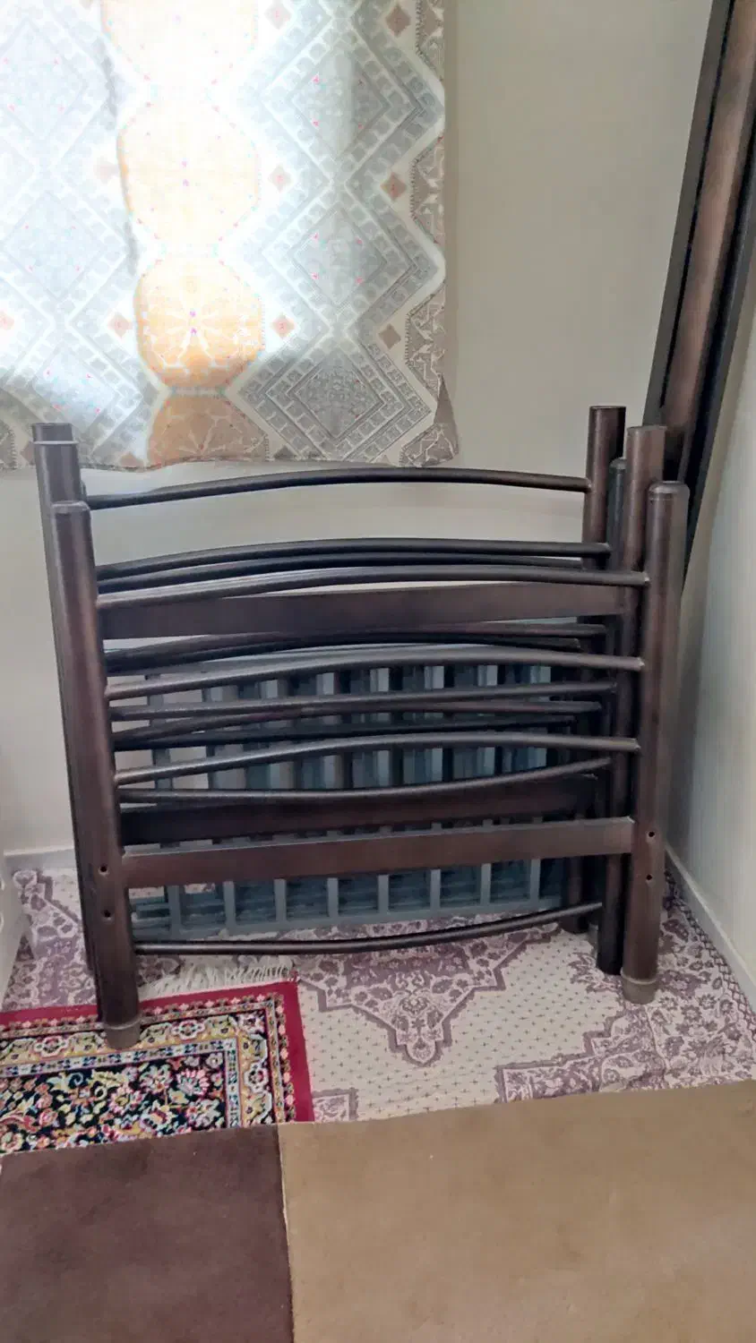 تخت خواب فلزی|تخت و سرویس خواب|هشتگرد, فاز ۳ مهستان|دیوار