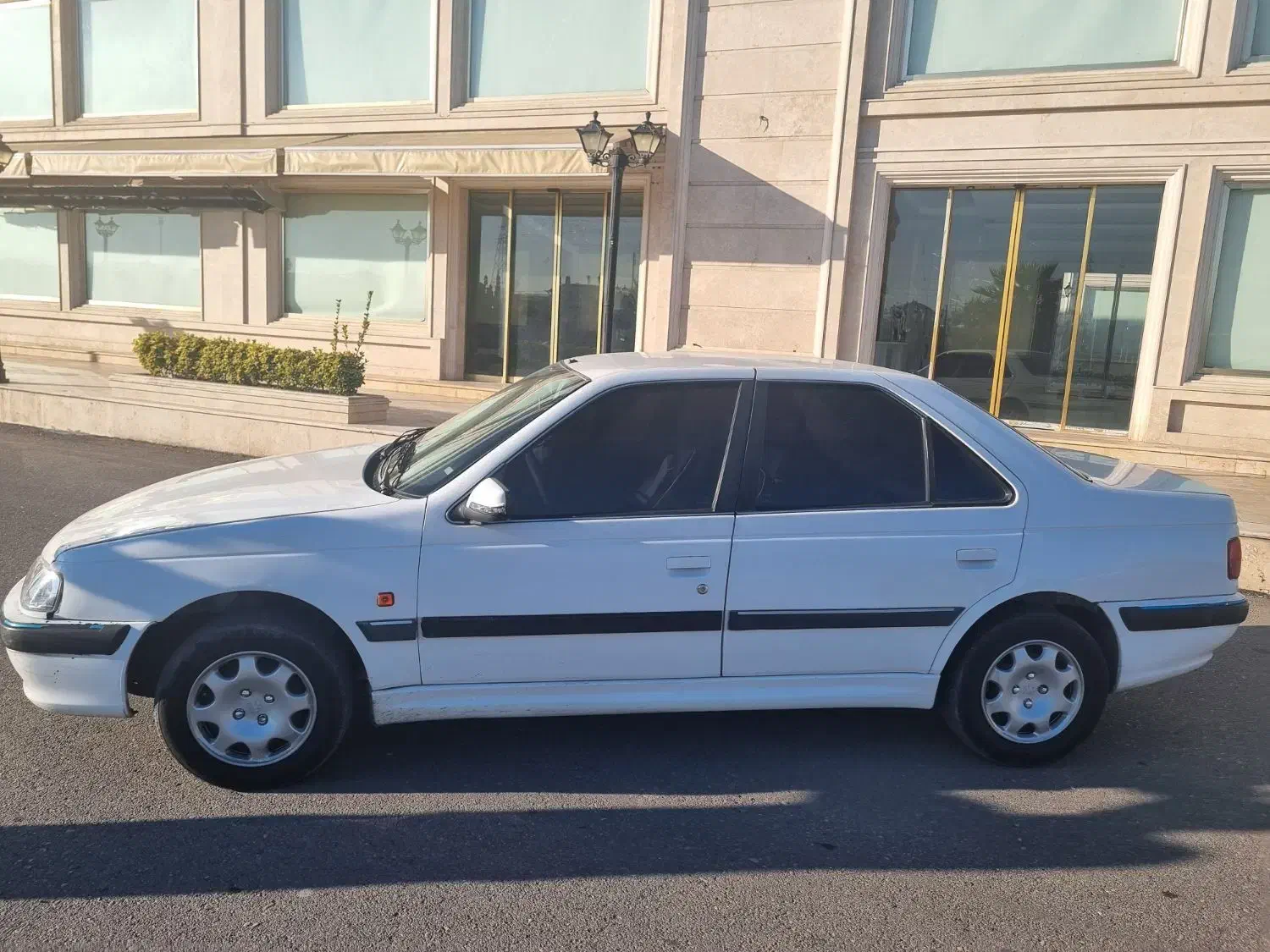 پژو پارس مدل ۸۷ سفید|خودرو سواری و وانت|قائمشهر, |دیوار