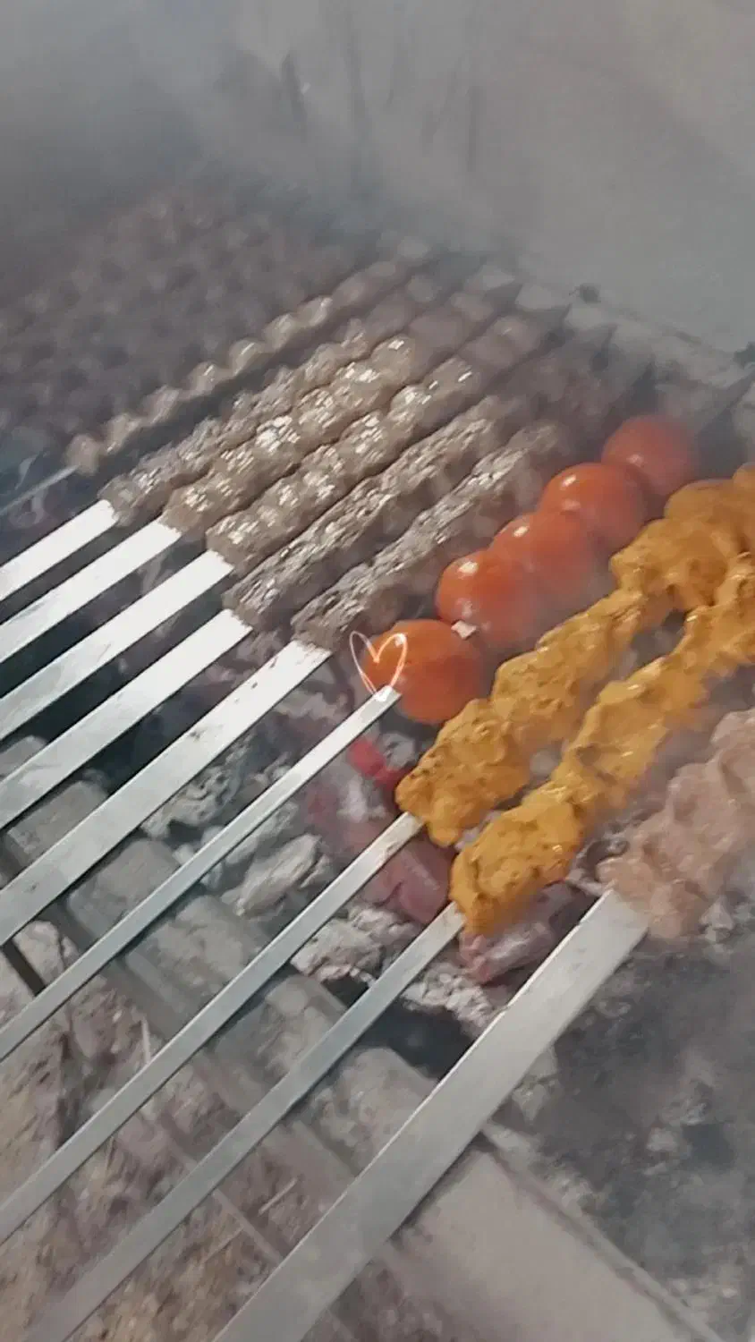 کبابی خان|خدمات پذیرایی، مراسم|اسفراین, |دیوار