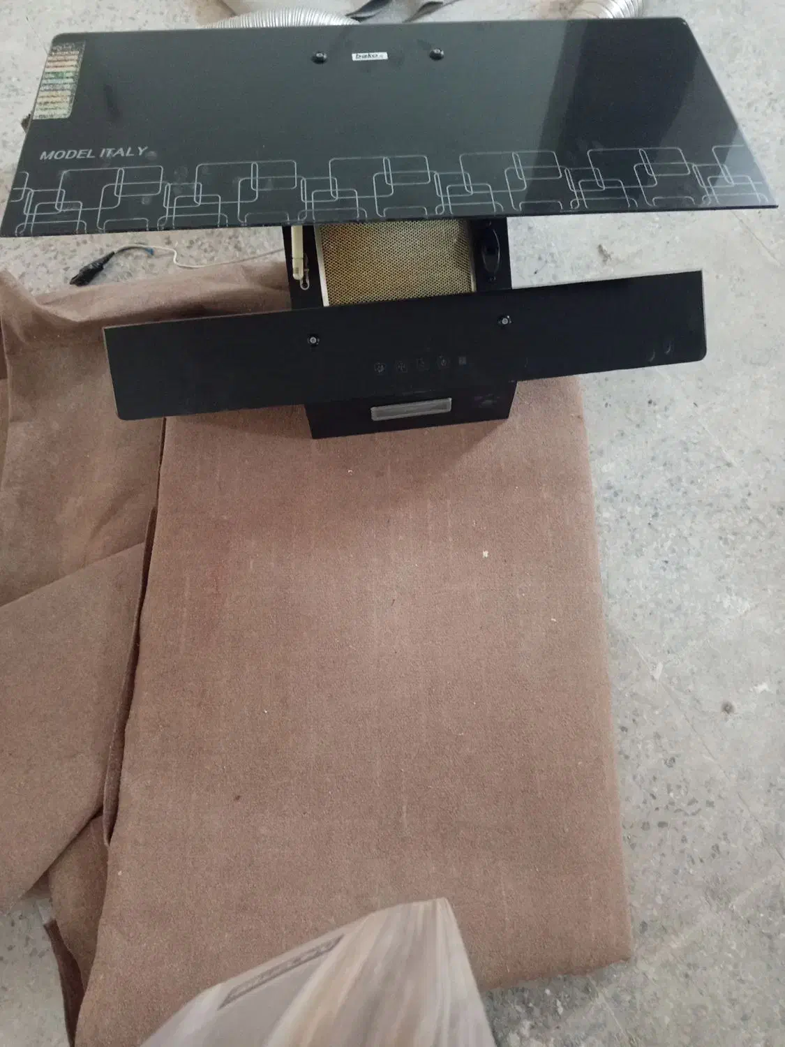 کابینت فلزی درب mdf همراه با هود|آبچکان و نظمدهنده ظروف|برازجان, |دیوار