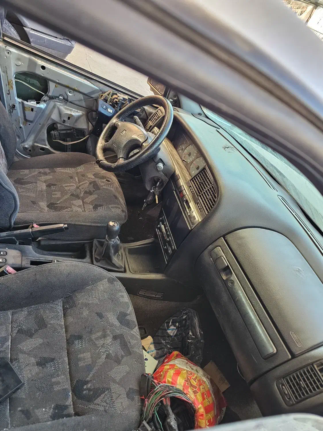 زانتیا|خودرو سواری و وانت|خمینی‌شهر, |دیوار