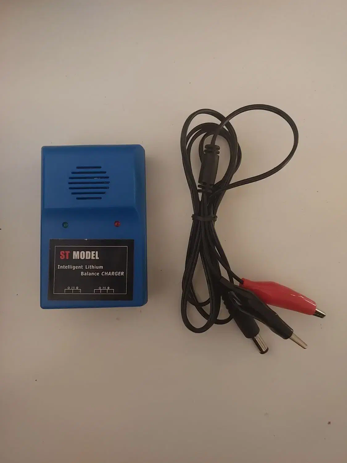 شارژر باتری لیپو ۱۲ ولت|لوازم جانبی موبایل و تبلت|شیراز, گویم|دیوار