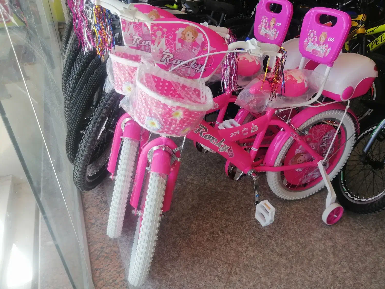 دوچرخه سایز 20 دخترانه|دوچرخه، اسکیت، اسکوتر|یزد, |دیوار