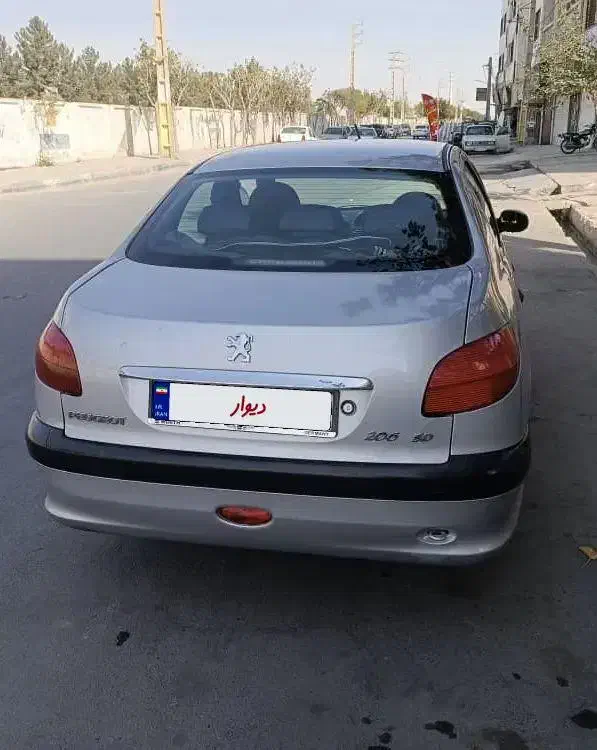 پژو ۲۰۶ sd صندوقدار آریان V8 مدل ۸۸|خودرو سواری و وانت|تهران, تهرانسر شرقی|دیوار
