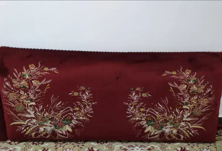 یک جفت پشتی قالی تمیز وخوش نقش کاملا سالم|پشتی|بندر امام خمینی, |دیوار