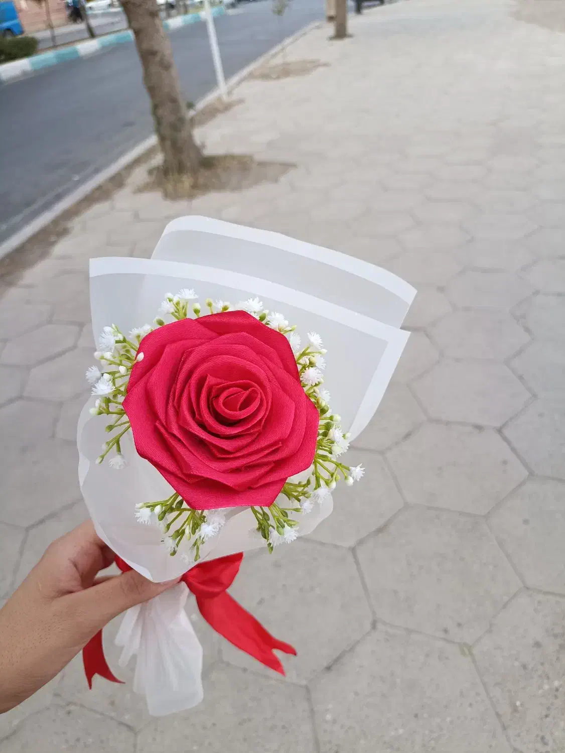 گل لیلیوم دستساز|صنایع دستی و سایر لوازم تزئینی|سقز, |دیوار