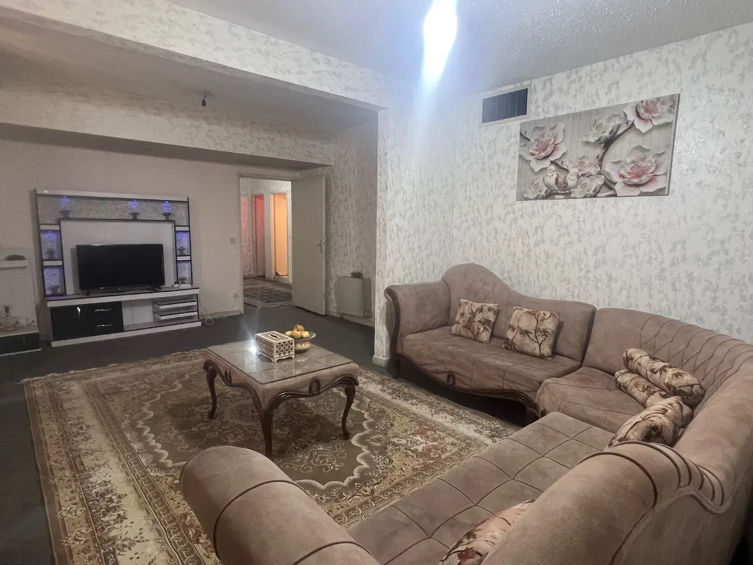 اجاره آپارتمان مبله معالی اباد|اجارهٔ کوتاهمدت آپارتمان و سوئیت|شیراز, گلدشت معالیآباد|دیوار