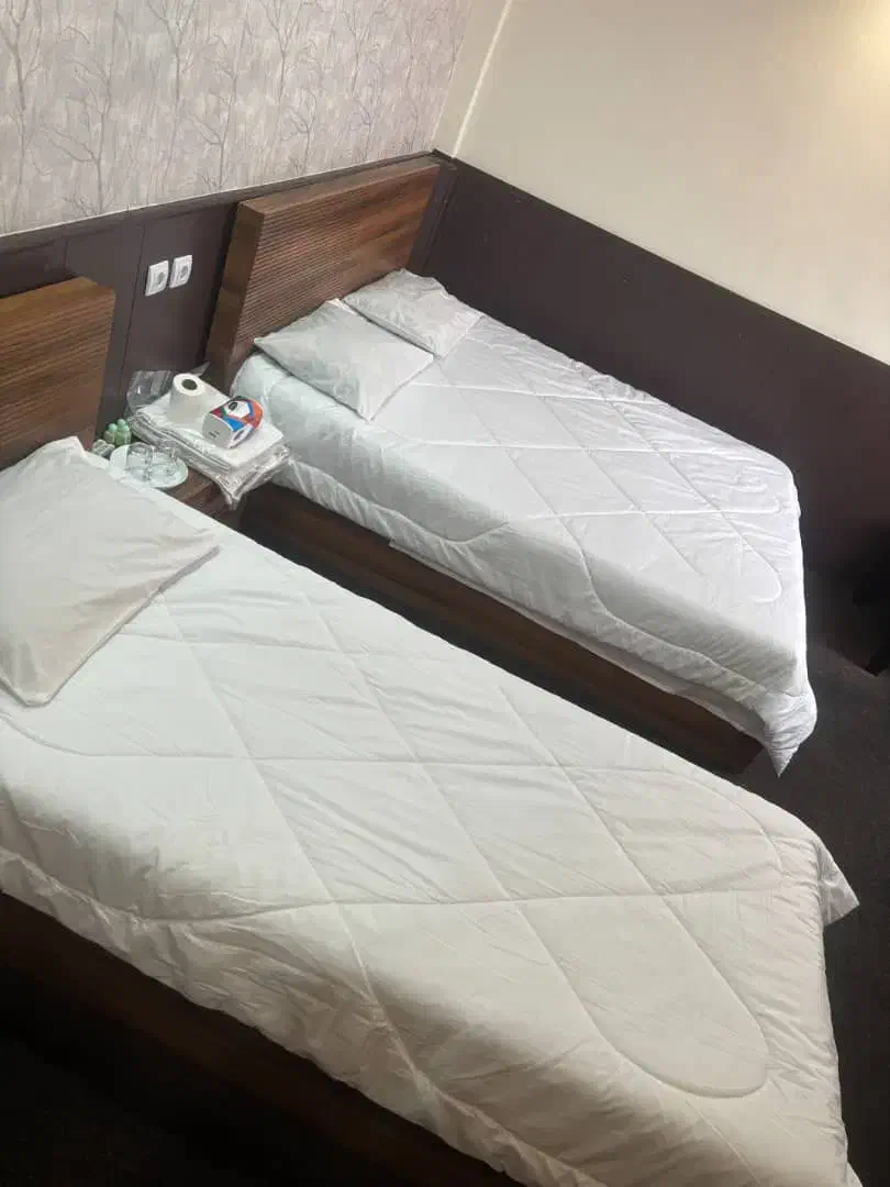 اجاره سوئیت دارای حمام سرویس و کافی شاپ رستوران|اجارهٔ کوتاهمدت آپارتمان و سوئیت|شیراز, زند|دیوار