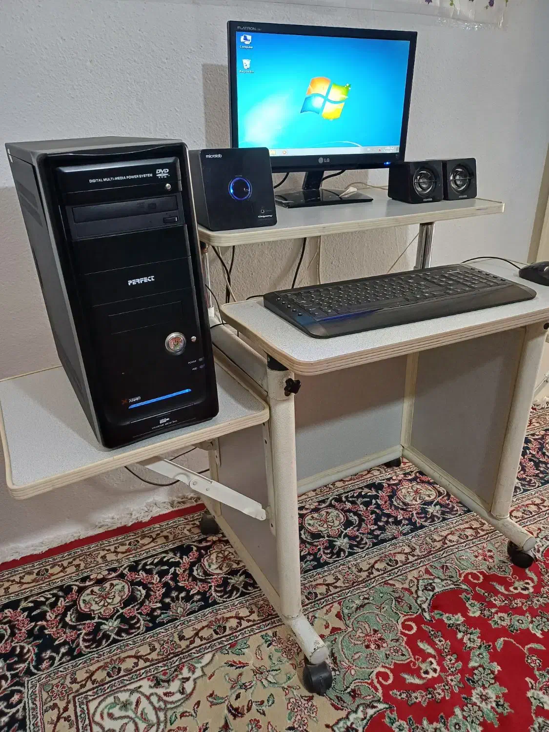 کامپیوتر ال جی به صورت توافقی همراه میز ...|رایانه رومیزی|ایلام, |دیوار