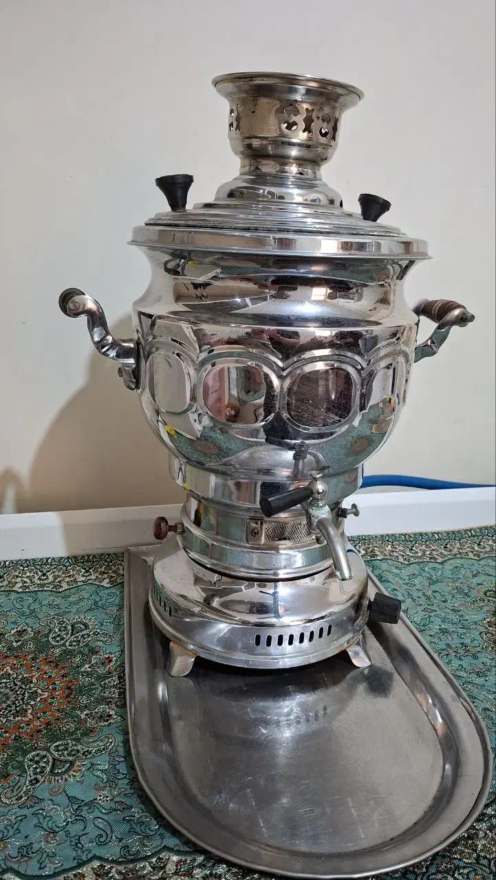 سماور در حد نو بدون خط و خش|سماور، چایساز، قهوهساز|مرند, |دیوار