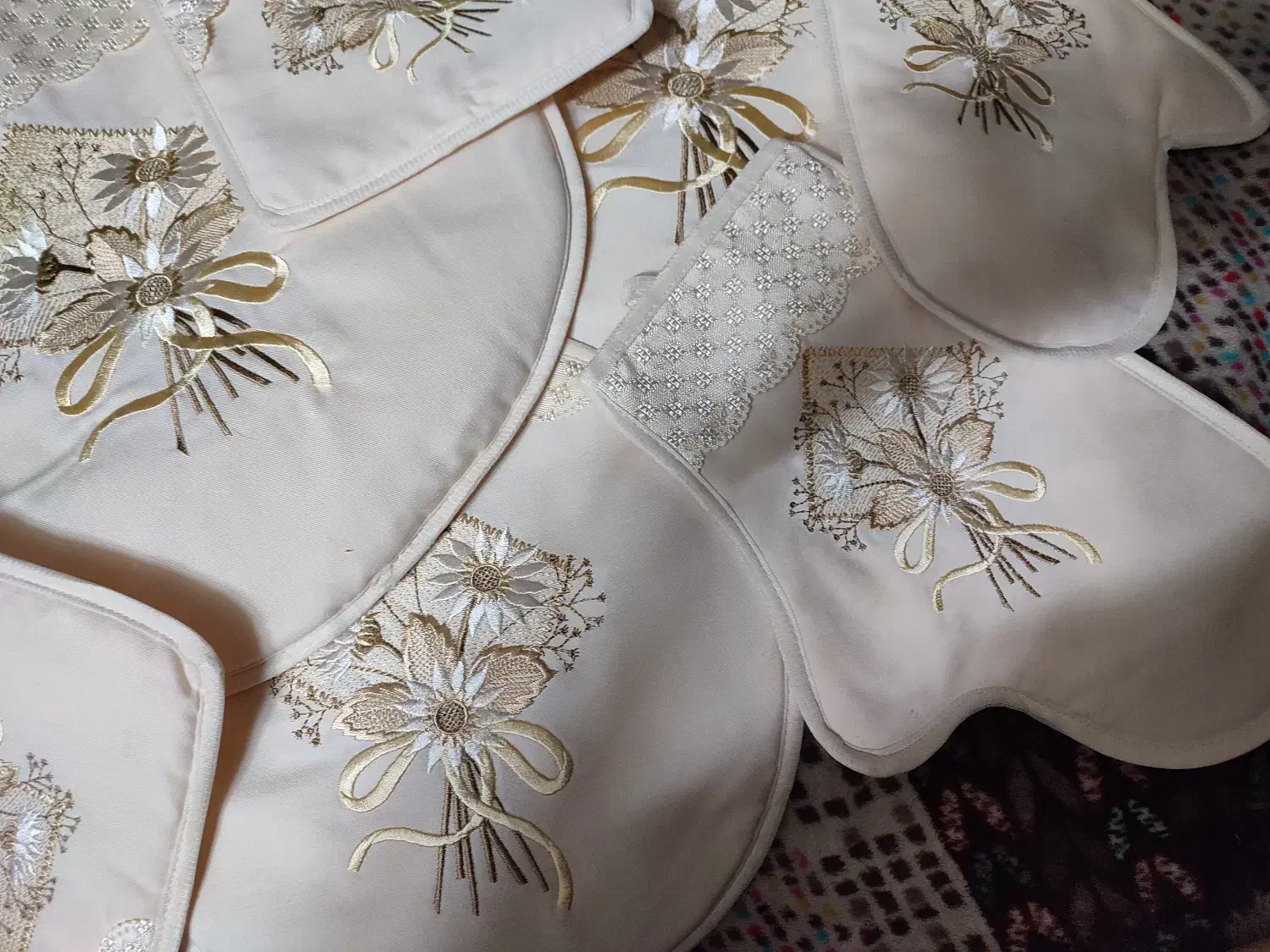 سرویس کامل آشپزخانه|سفره، حوله، دستمال آشپزخانه|اصفهان, طامه|دیوار