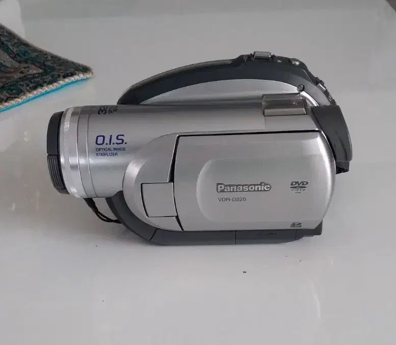 دوربین هندی کم پاناسونیک|دوربین عکاسی و فیلم‌برداری|هشتگرد, فاز ۱ مهستان|دیوار