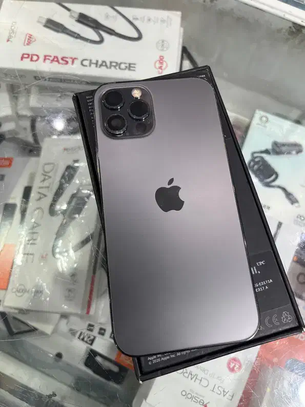 iphone 12 pro|موبایل|شیراز, ملاصدرا|دیوار
