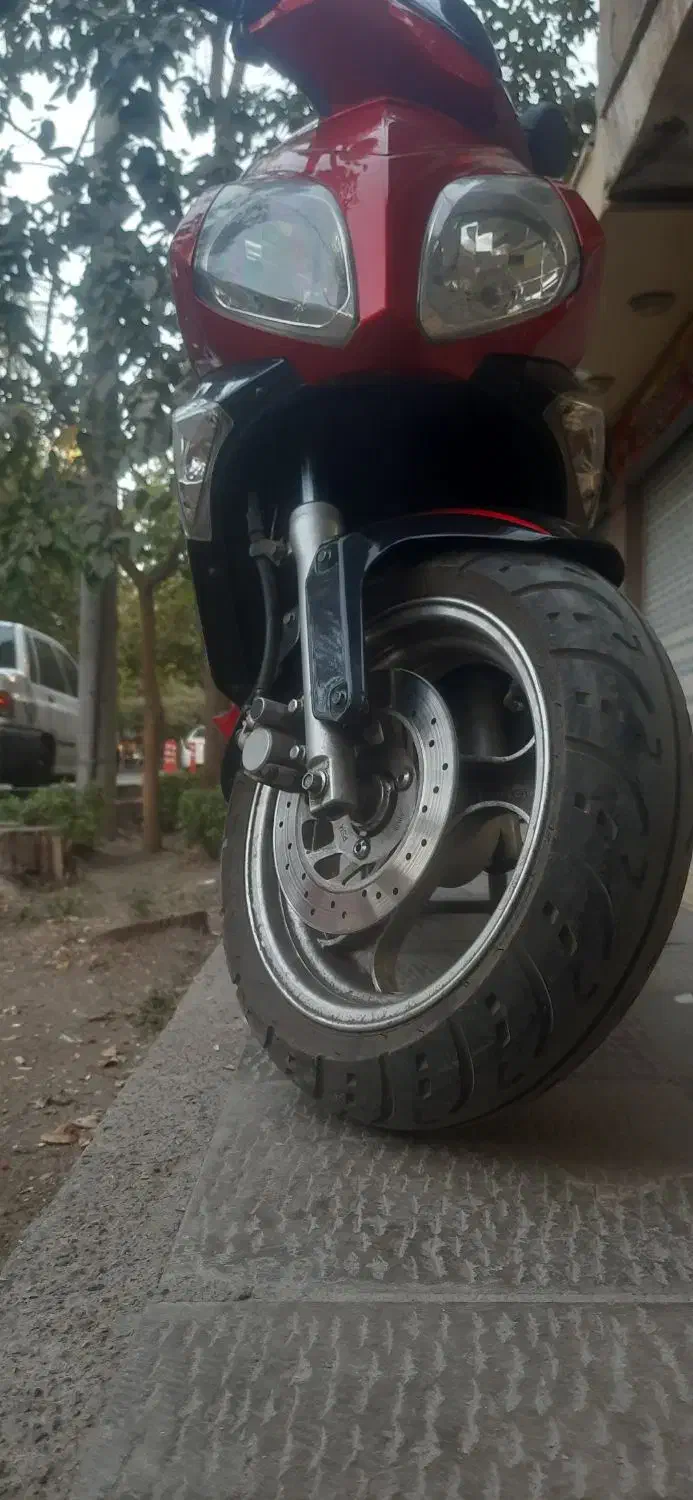 اسکوتر کاربرات ۱۵۰ /مدل ۹۵/اتوماتیک|موتورسیکلت|اصفهان, مسجد مصلی|دیوار