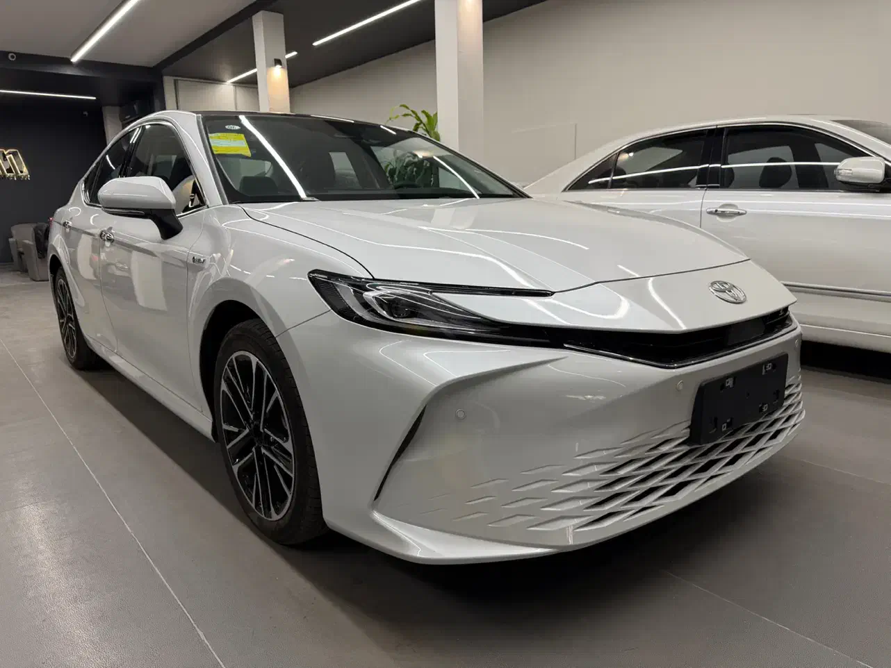 تویوتا کمری ۲.۵ لیتر هیبرید ۲۰۲۵ فول چین صفر خشک|خودرو سواری و وانت|اصفهان, مسجد مصلی|دیوار