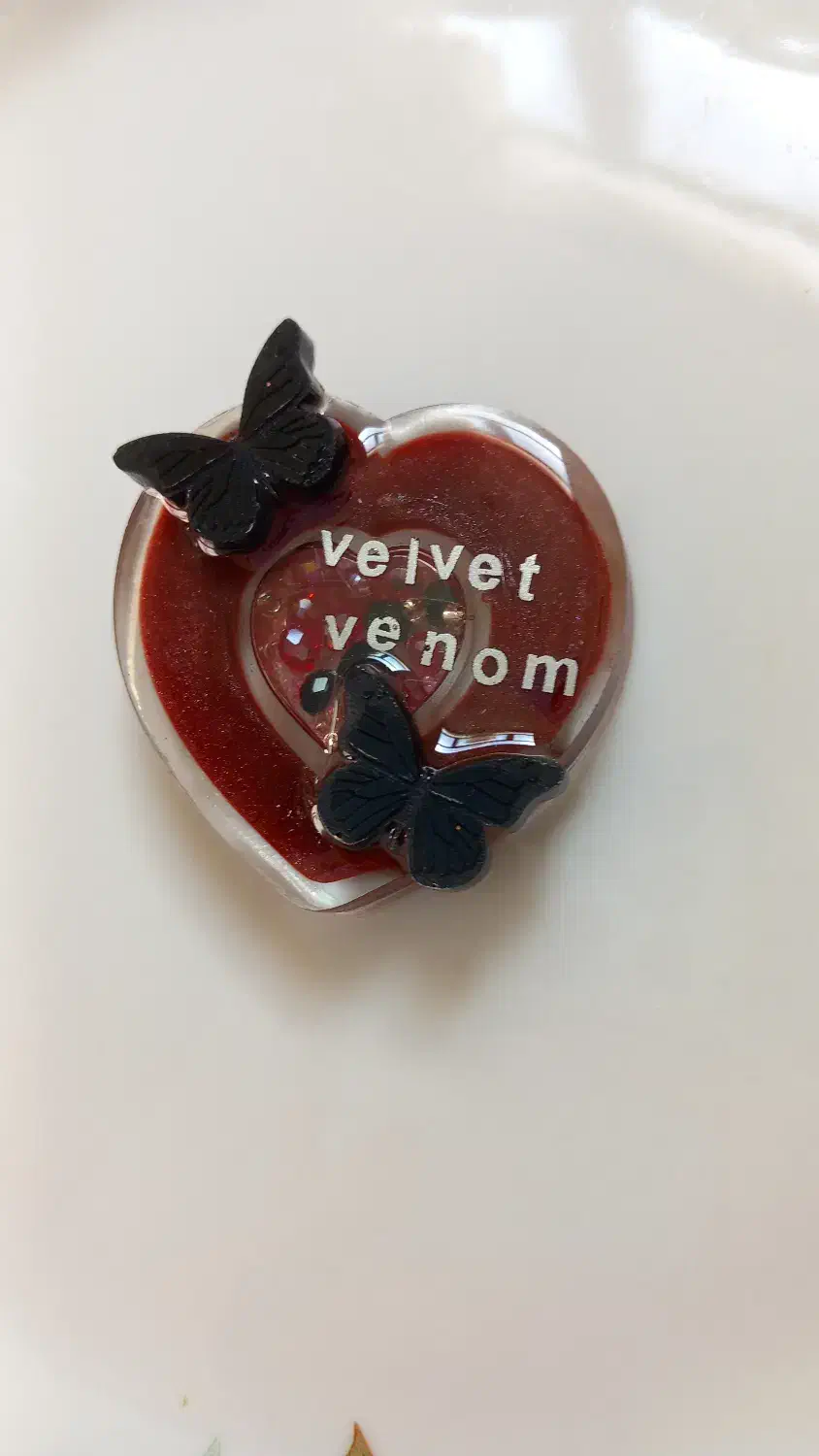 اویز رزینی هالووینی فقط ۲۶۵ تومن|صنایع دستی و سایر لوازم تزئینی|همدان, |دیوار