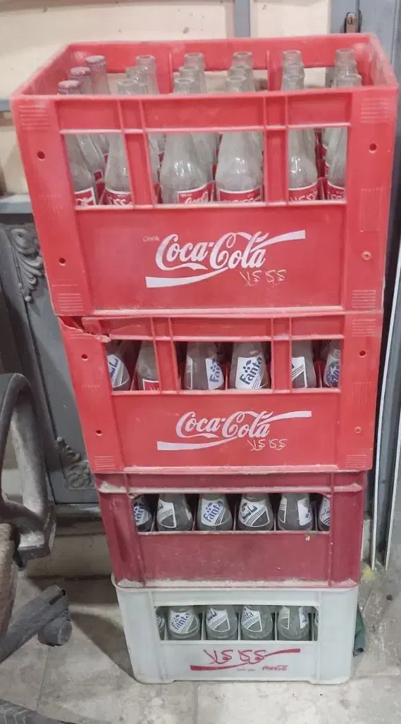 4عدد جعبه شیشه نوشابه قدیمی|ظروف نگهدارنده، پلاستیکی، یک‌بارمصرف|یزد, |دیوار