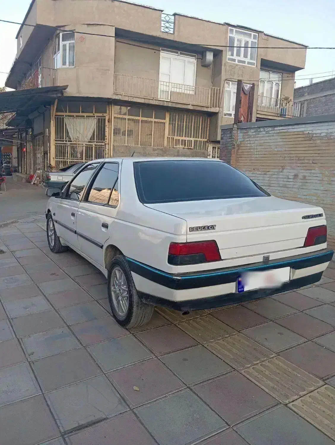 پژو جی الیکس سفید آتاق فابریک تغییر رنگ نیست|خودرو سواری و وانت|بانه, |دیوار