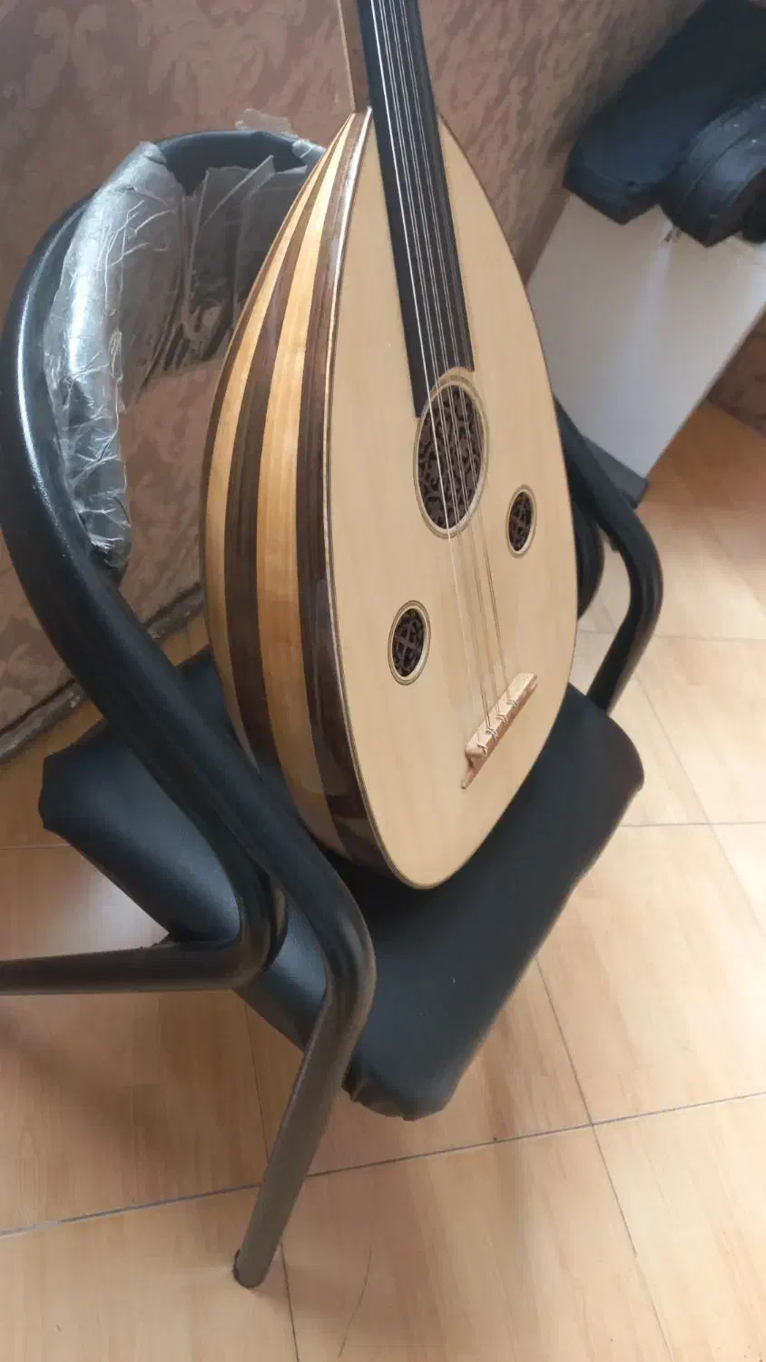 عود و بربط|سازهای سنتی|مشهد, کلاهدوز|دیوار