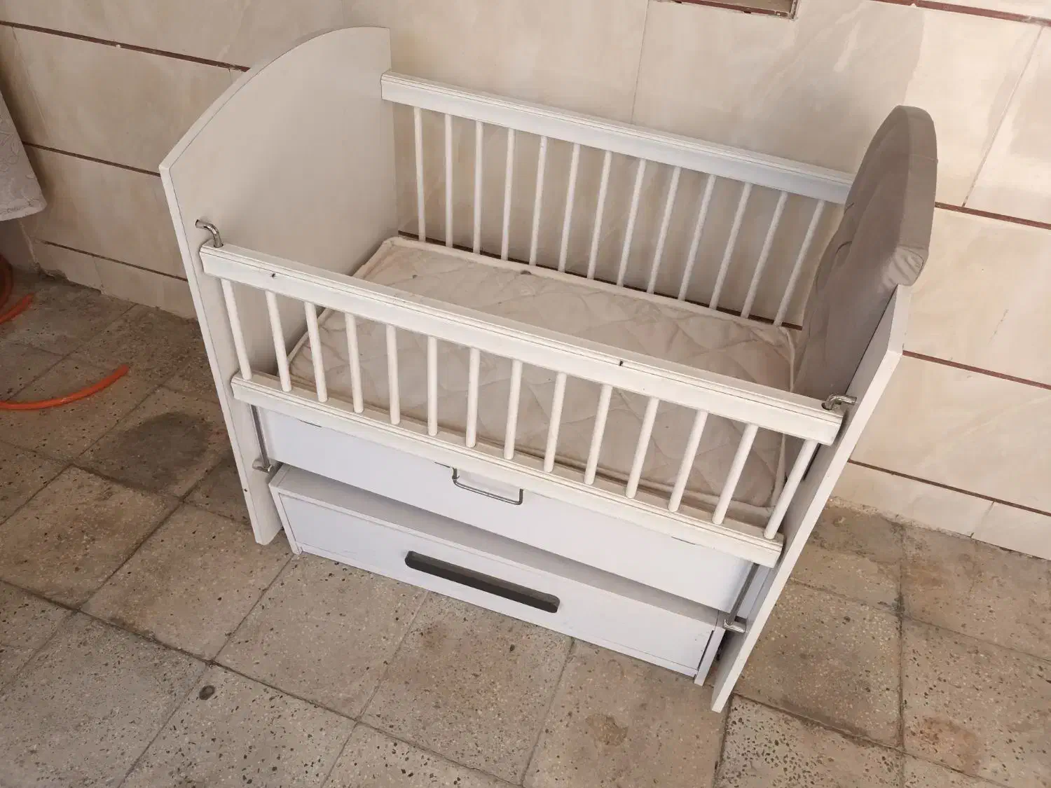 گهواره درحدنو|اسباب و اثاث بچه|محمدشهر, جعفرآباد|دیوار