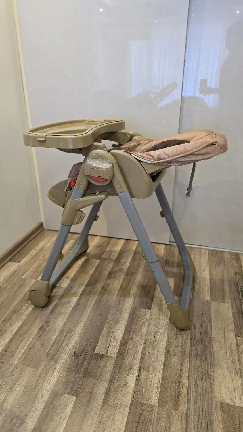 صندلی غذای کودک و روروئک|تخت و صندلی بچه|کیاشهر, |دیوار