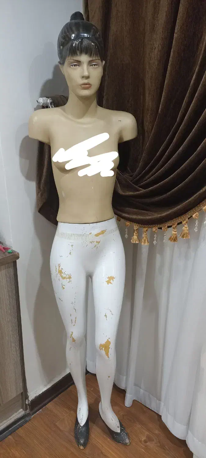 مانکن ومیز پیشخوان و چوبکار و چوبکار و...|فروشگاه و مغازه|کرج, کوی کارمندان جنوبی|دیوار